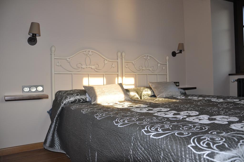 Casa Pacho Apartamentos Rurales Luarca Zimmer foto